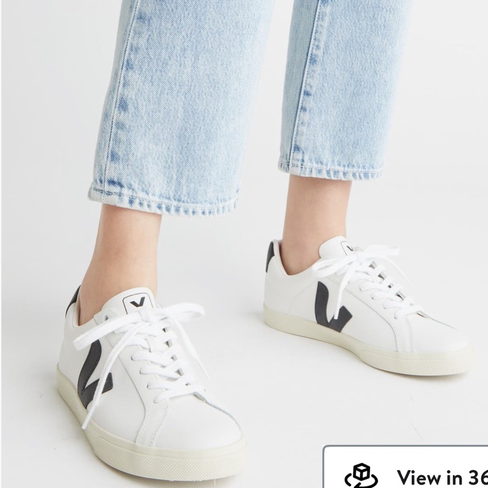 Veja Esplar Sneaker Black and White